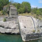 Μεσογέφυρα(ανατινάχθηκαν από τους Έλληνες)- Προς  Μολυβδοσκέπαστο Κονίτσης