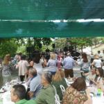 Γλέντησαν με την ψυχή τους...